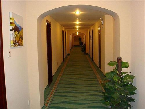 Hotel Greentree Jiangpu Business 3*